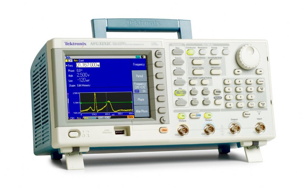 AFG3152C, SİNYAL ÜRETECİ 150MHZ 1GS/S 2KANALLI
